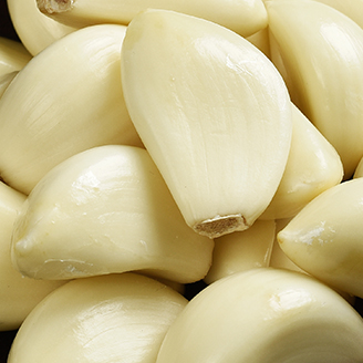 Peeled-garlic.jpg